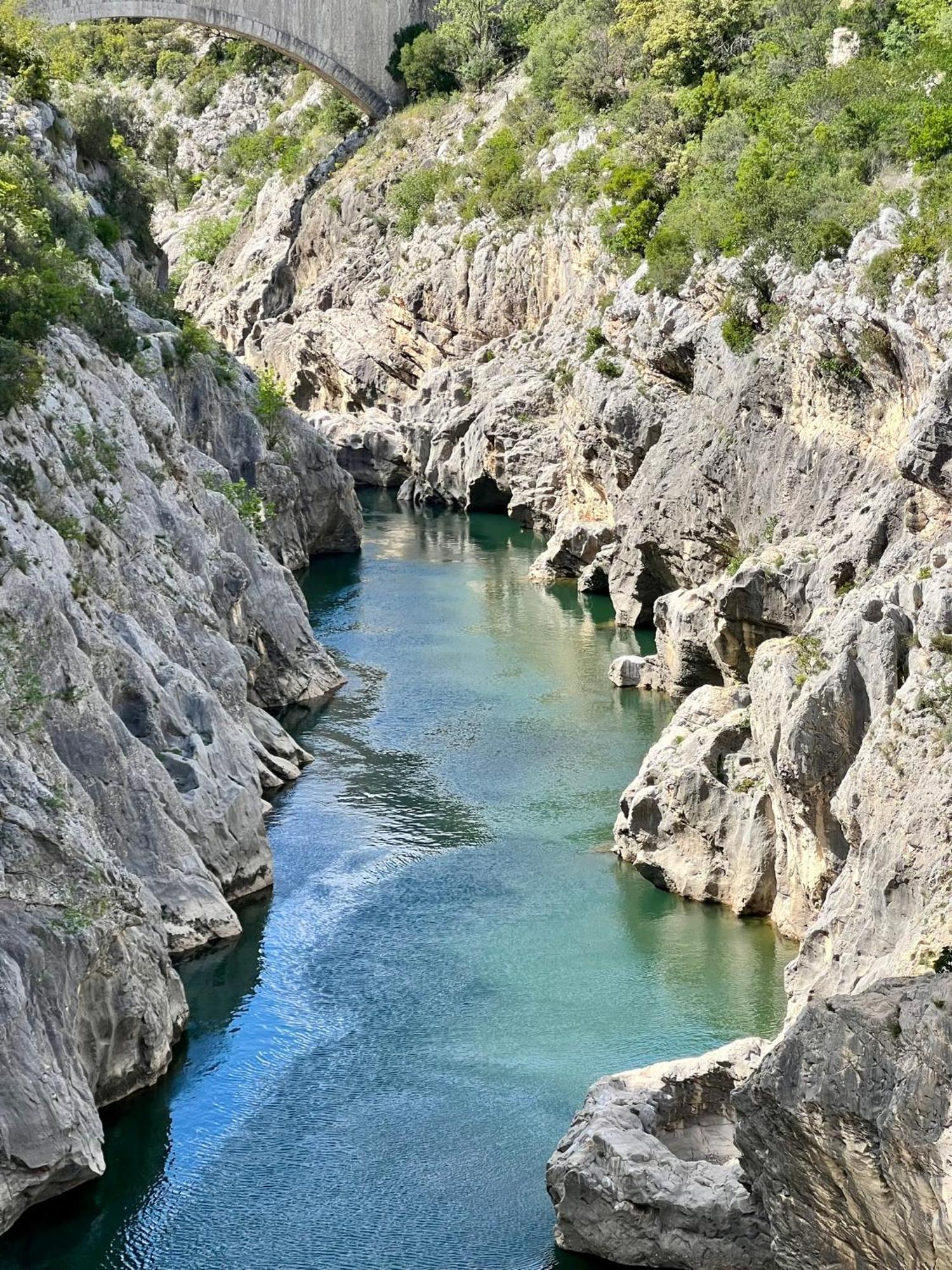 Melisande Au Pays Des Orjouliers Saint-Jean-de-Fos Luaran gambar